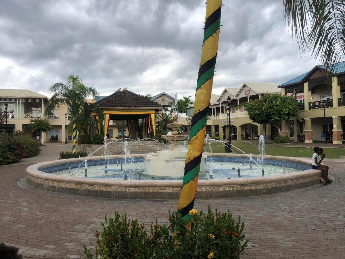 Chaudhry Holiday House Montego Bay Exteriér fotografie