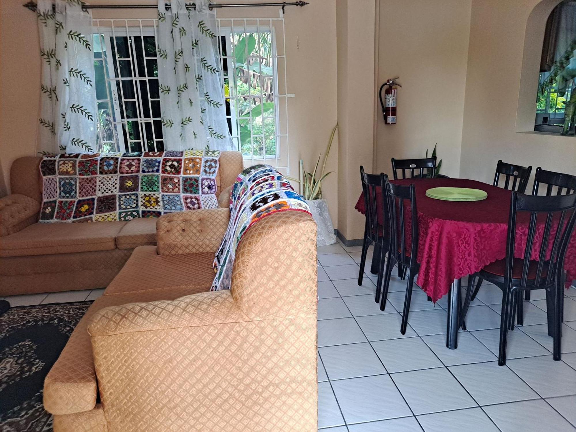 Chaudhry Holiday House Montego Bay Exteriér fotografie